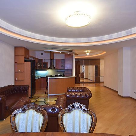 Rent Inn Yerevan On North Avenue Luaran gambar