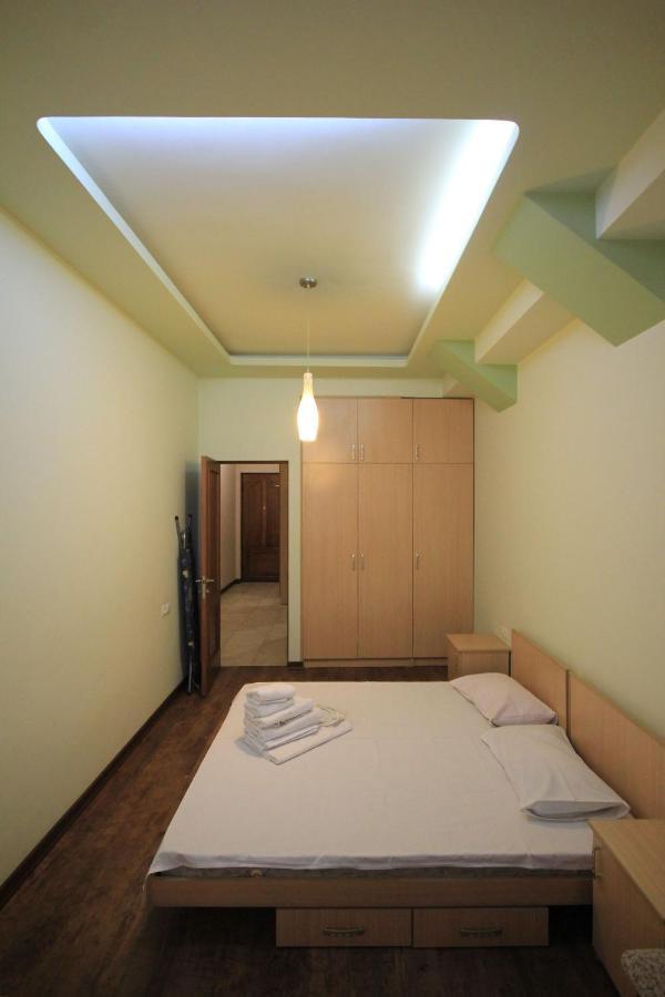 Rent Inn Yerevan On North Avenue Luaran gambar